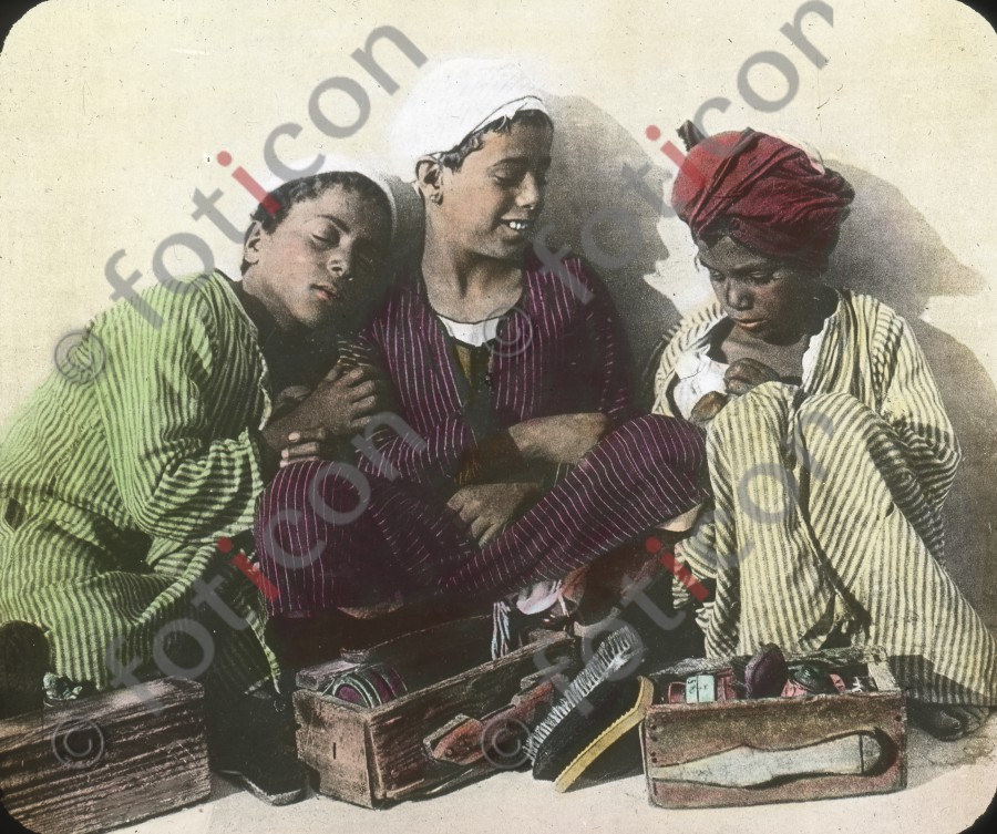 Ägyptische Schuhputzer | Egyptian Shoe Cleaners - Foto foticon-simon-008-006.jpg | foticon.de - Bilddatenbank für Motive aus Geschichte und Kultur